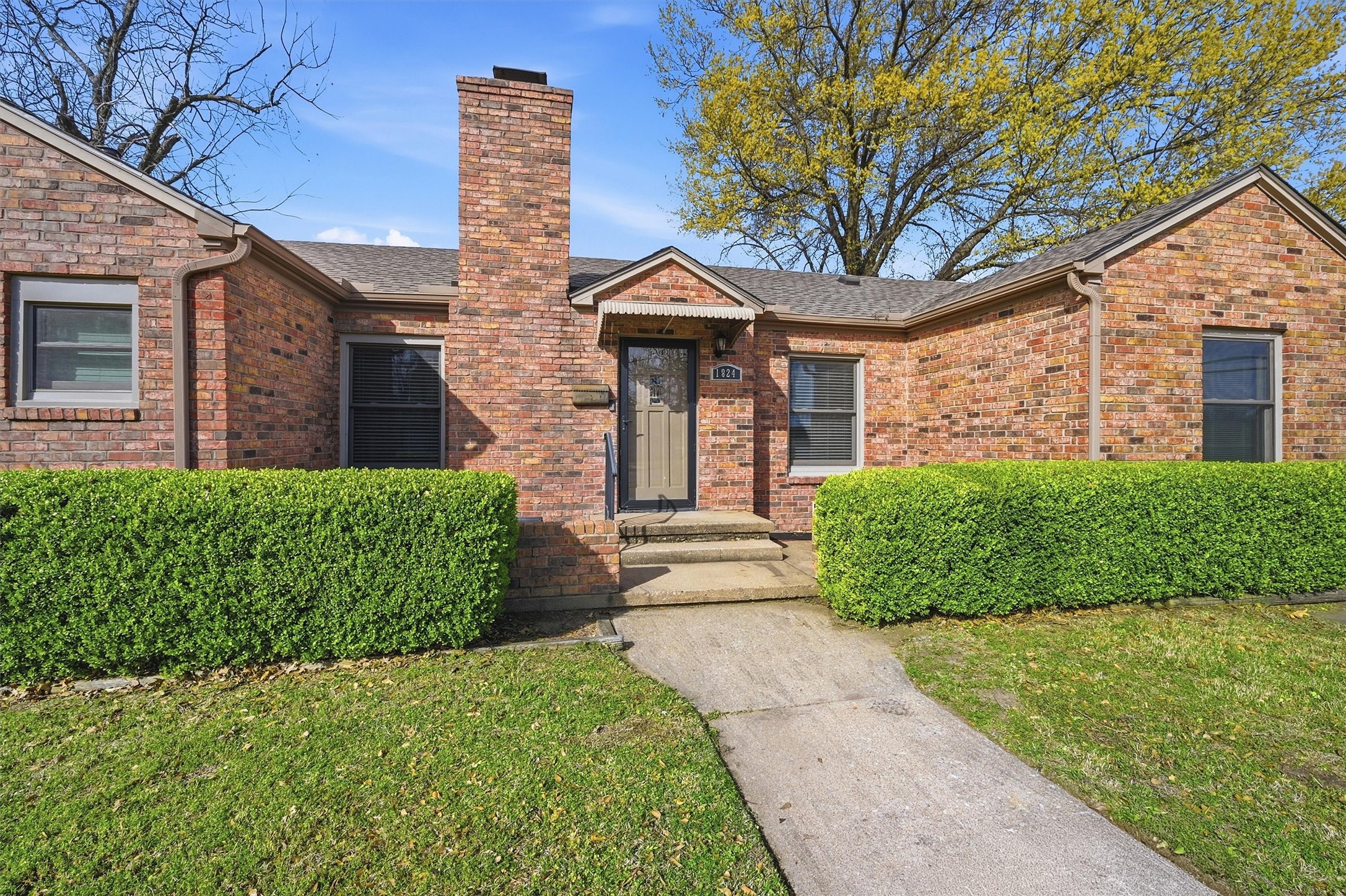 1824 N Binkley Street Sherman TX 75092