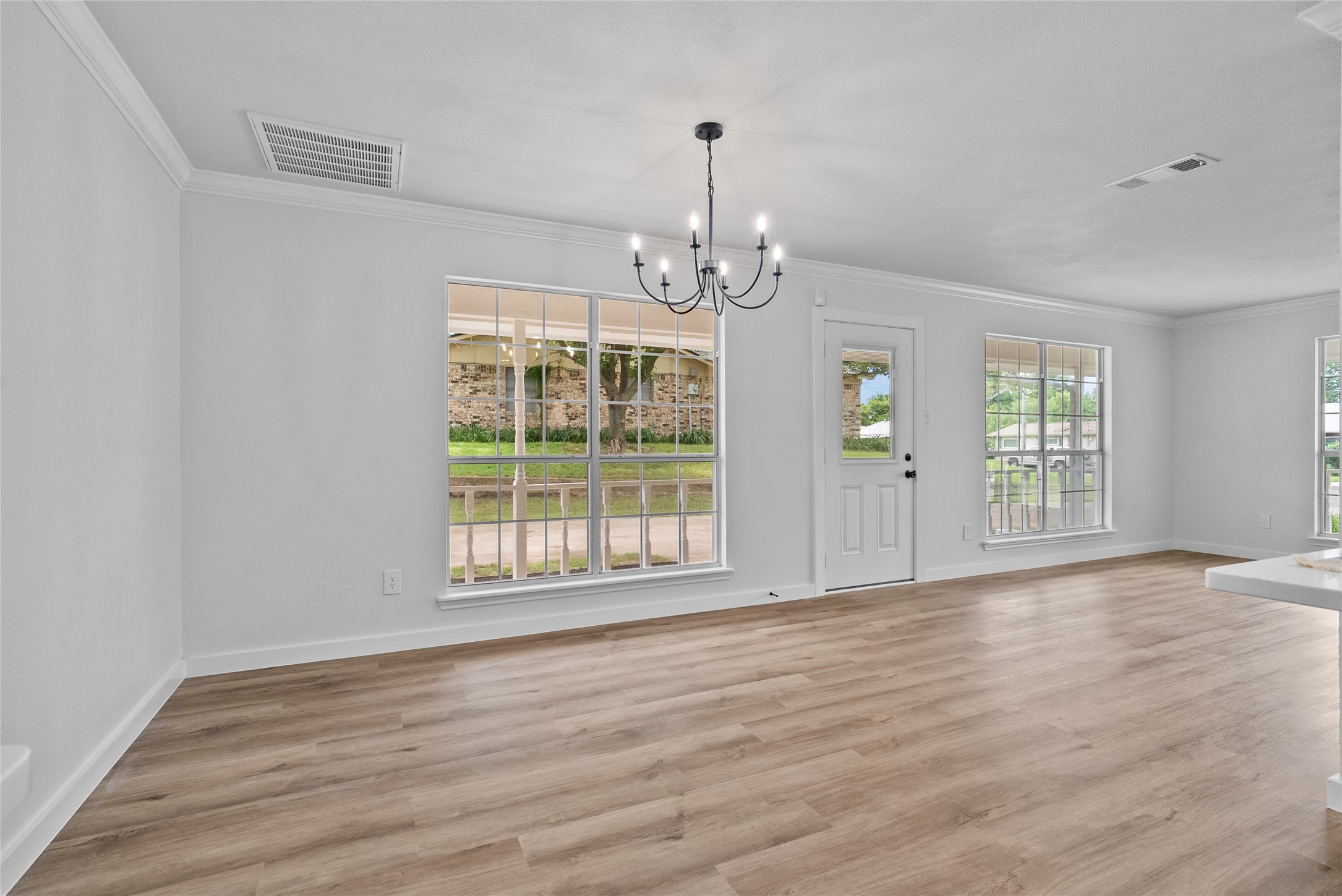 301 E 2nd Street Weatherford TX 76086