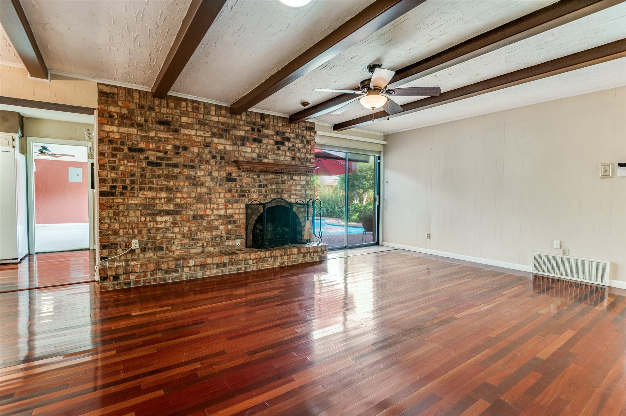 3324 Cardinal Lane Irving TX 75062