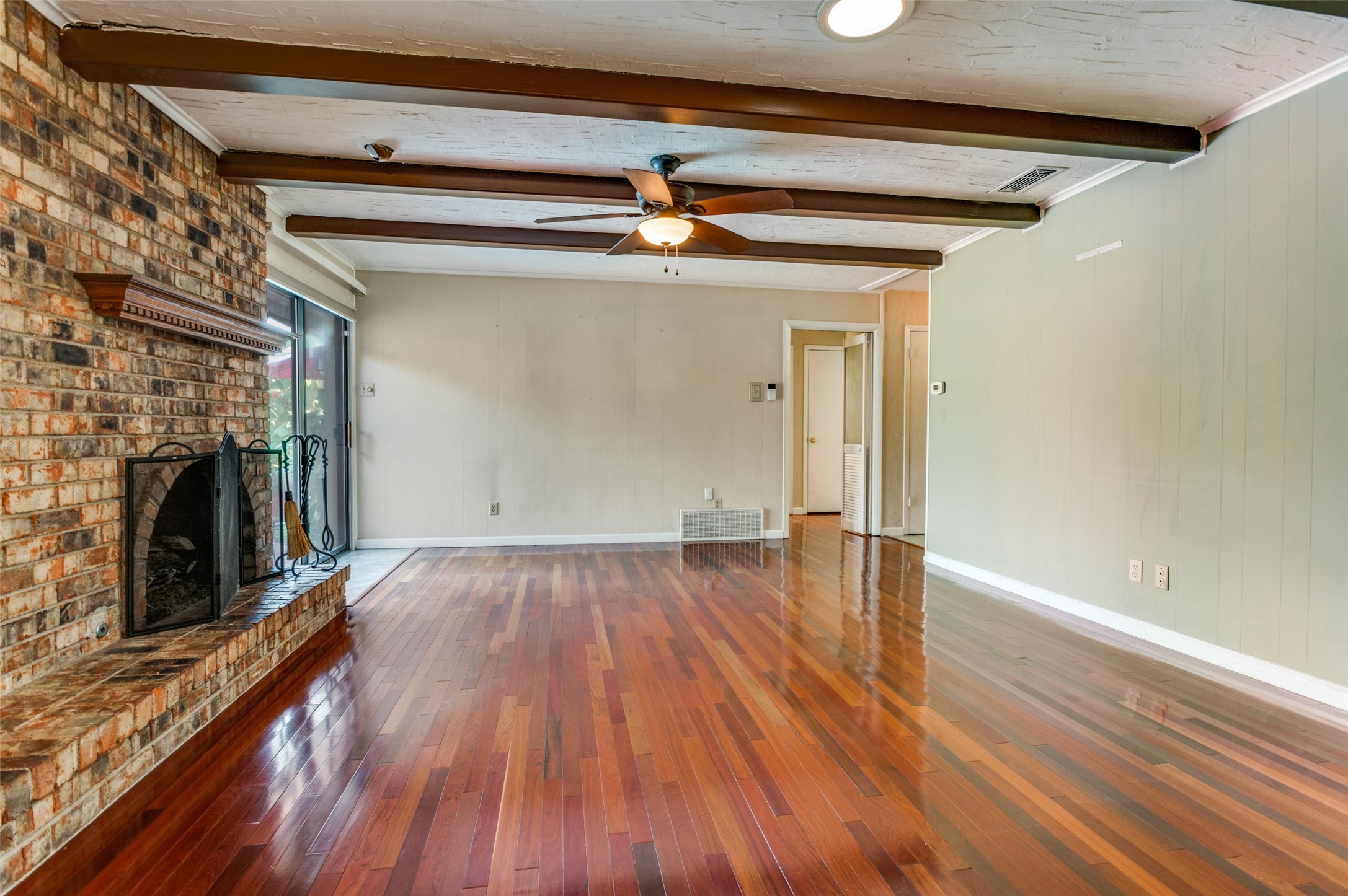 3324 Cardinal Lane Irving TX 75062