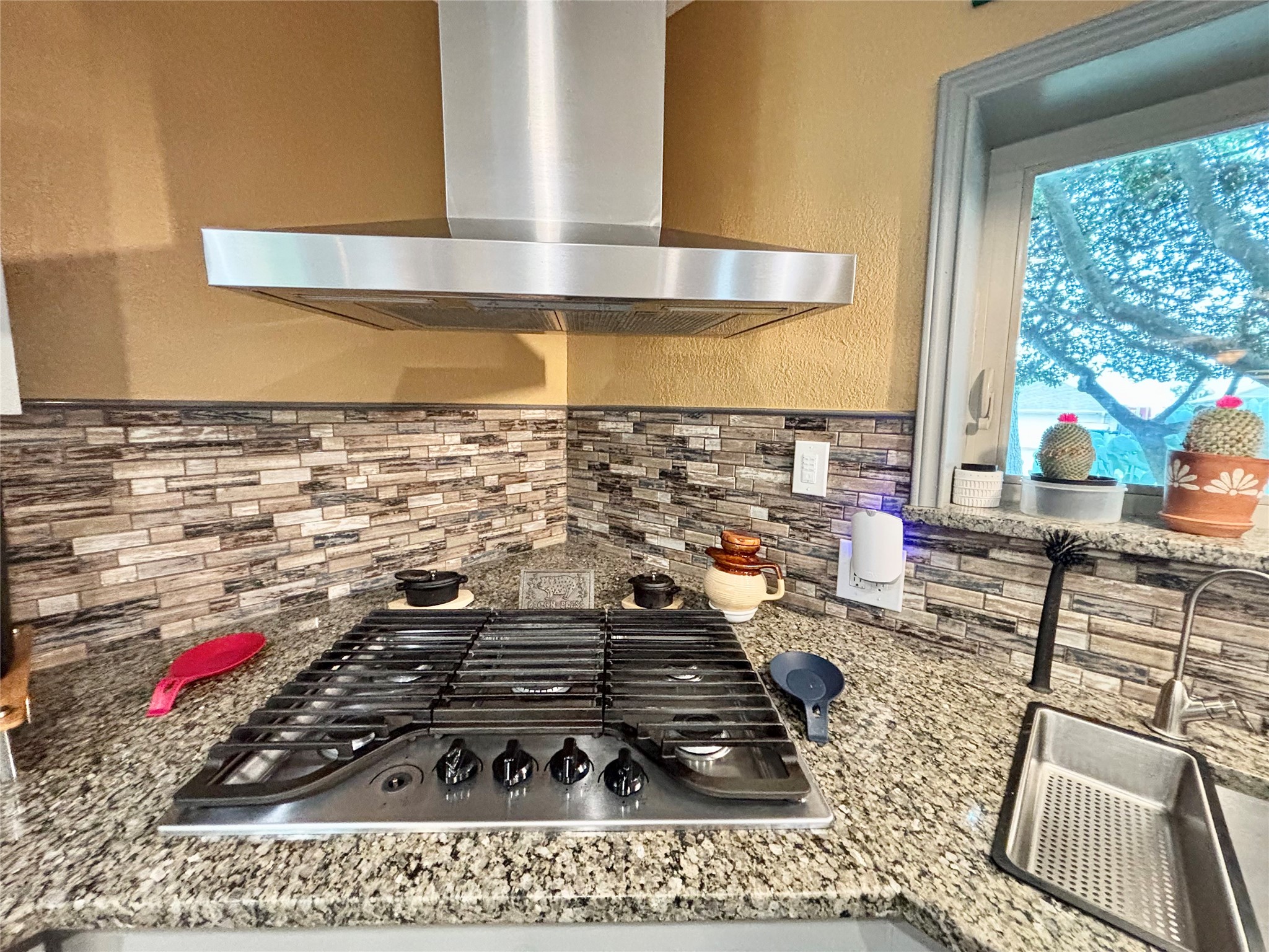225 California Drive Glenn Heights TX 75154
