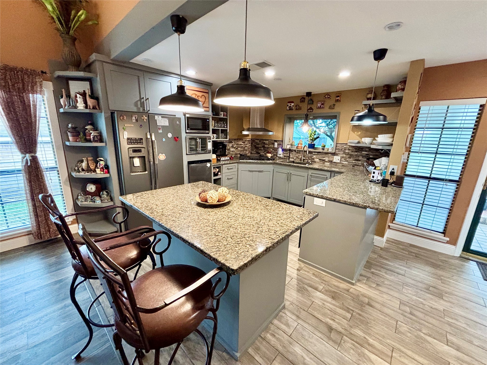 225 California Drive Glenn Heights TX 75154