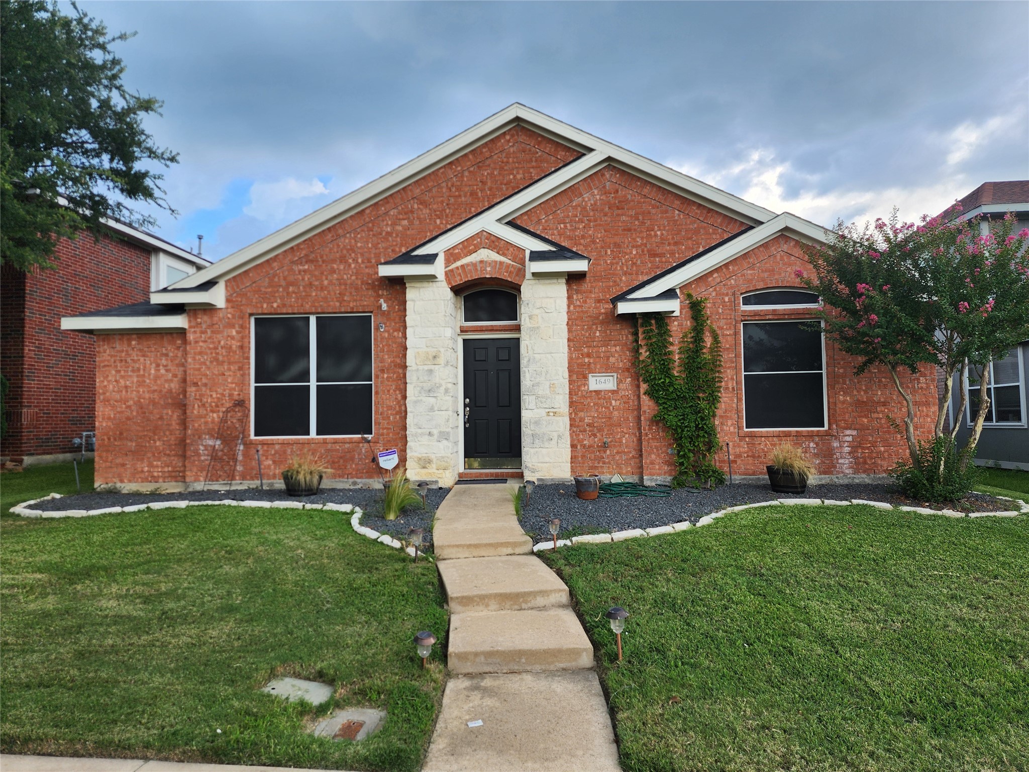 1649 Nightingale Drive Lewisville TX 75077