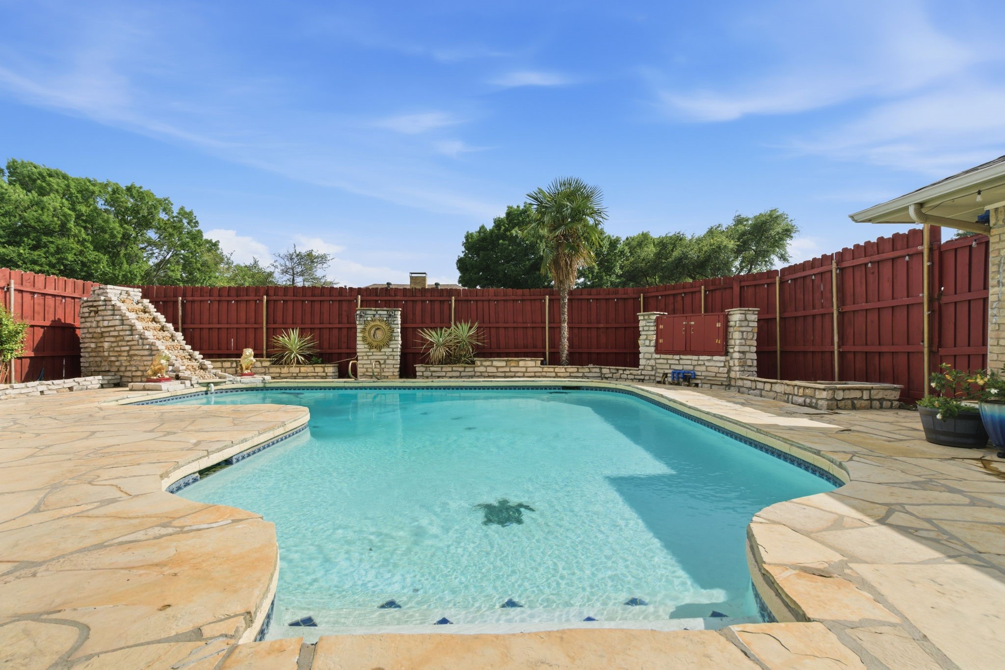 1025 Hampshire Lane Carrollton TX 75007