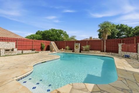 1025 Hampshire Lane Carrollton TX 75007
