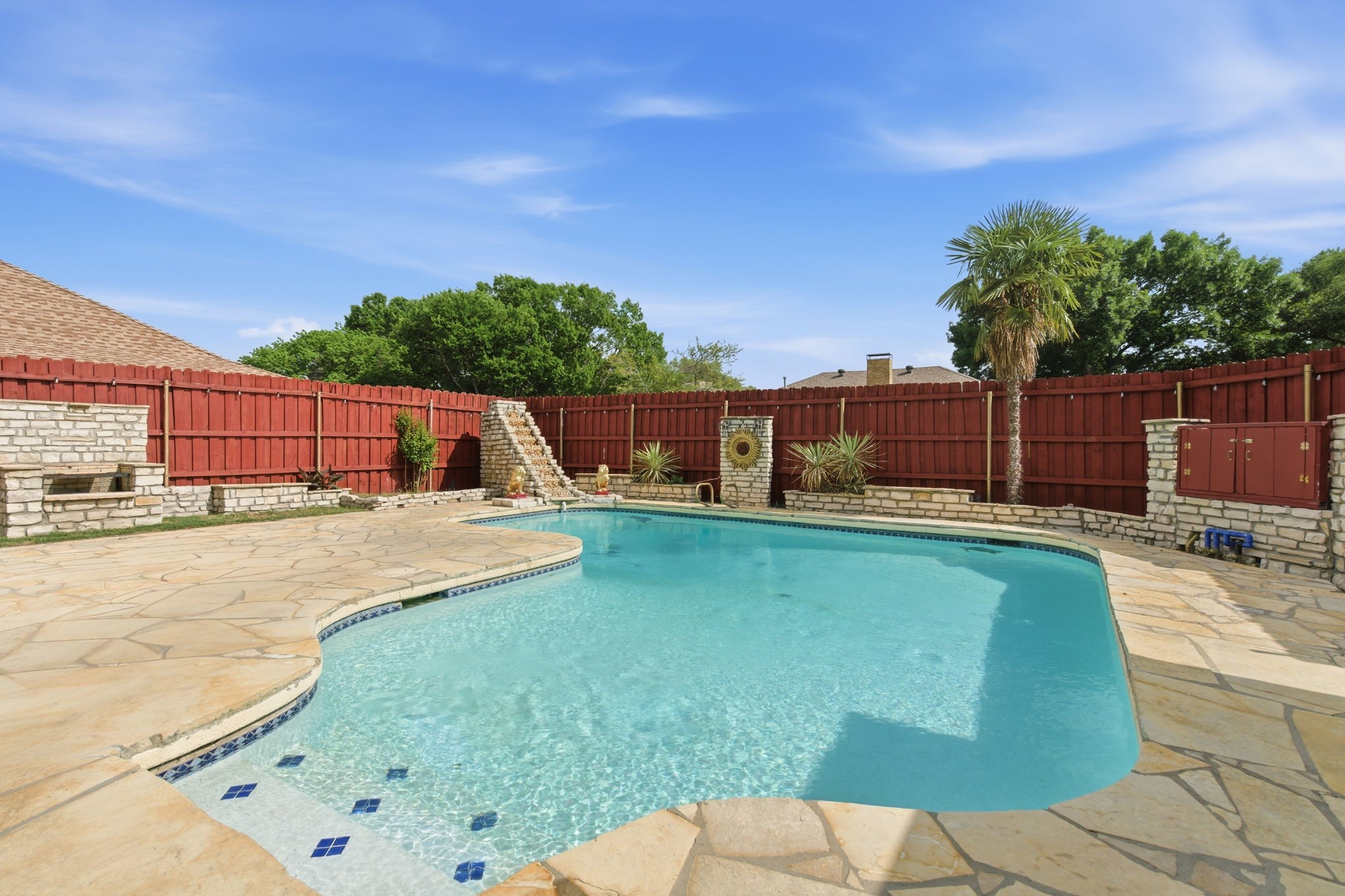 1025 Hampshire Lane Carrollton TX 75007