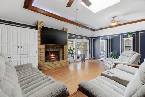 1025 Hampshire Lane Carrollton TX 75007
