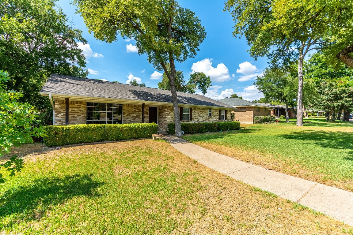 6127 N Jim Miller Road Dallas TX 75228