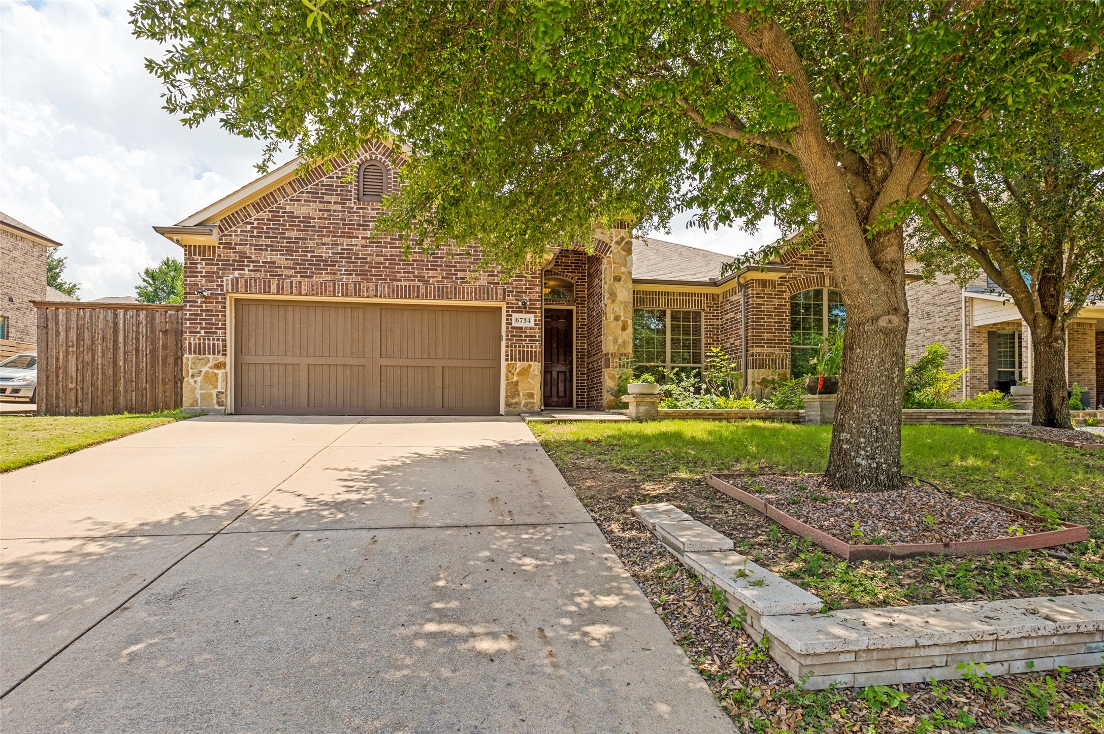 6734 Trailblazer Way Dallas TX 75236