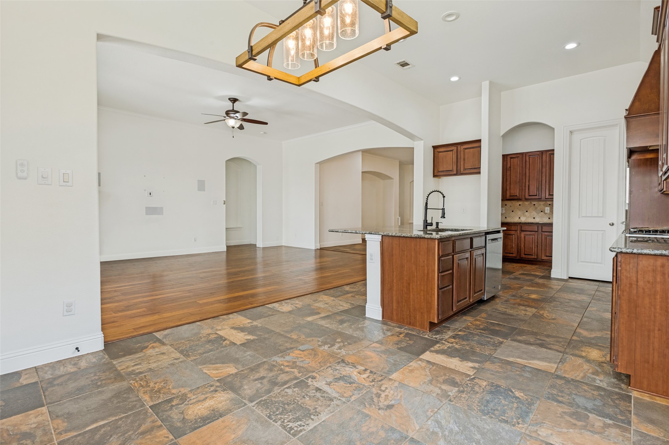 6734 Trailblazer Way Dallas TX 75236
