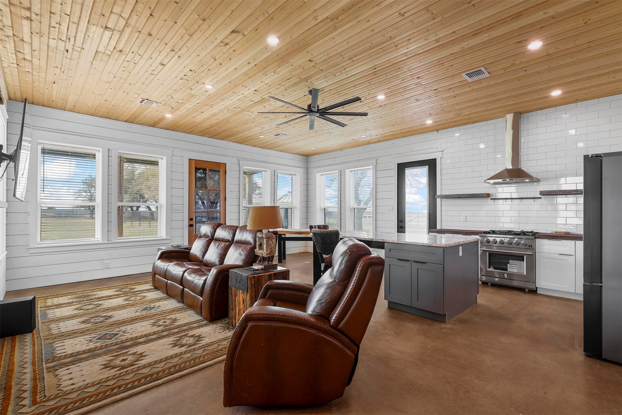 17939 N Fm 1189 Lipan TX 76462