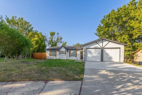 700 S Hunters Glen Circle Arlington TX 76015