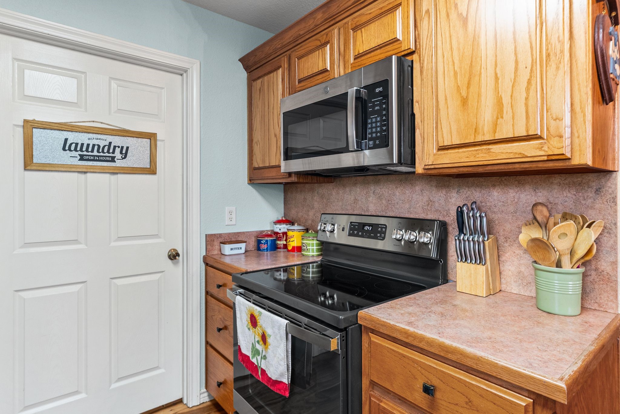 712 S Grand Street Wolfe City TX 75496