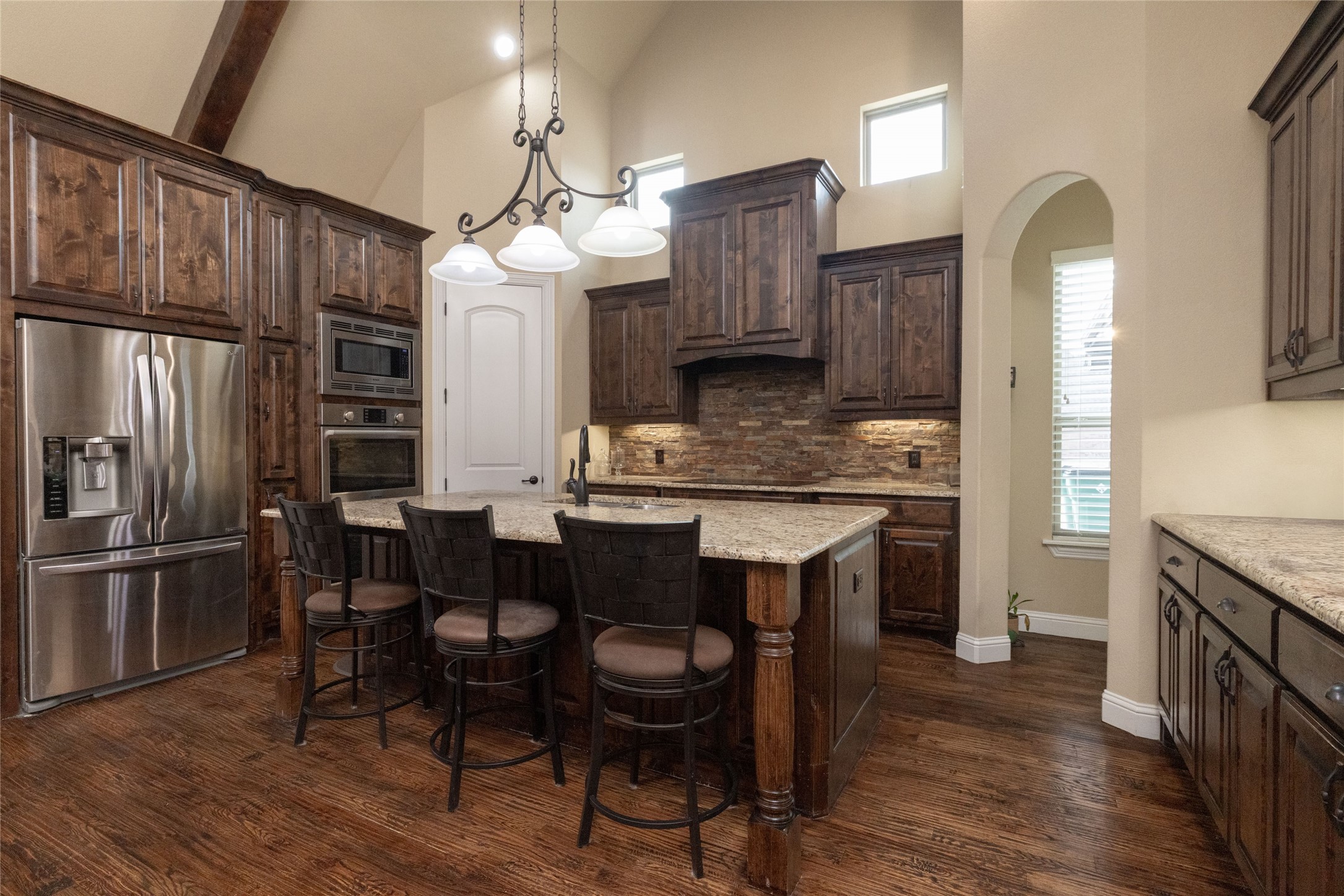 9111 Iron Mountain Trail Justin TX 76247