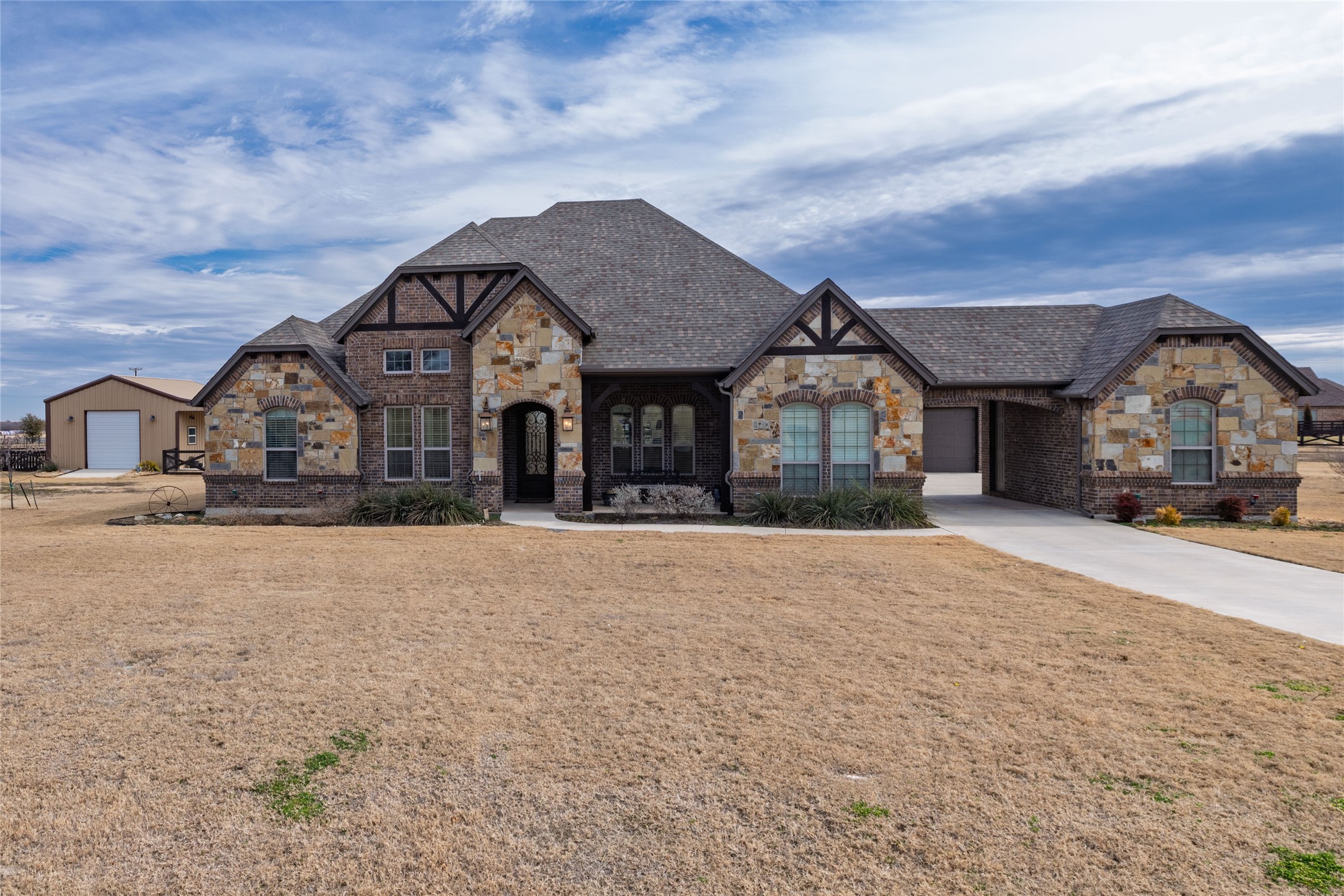 9111 Iron Mountain Trail Justin TX 76247