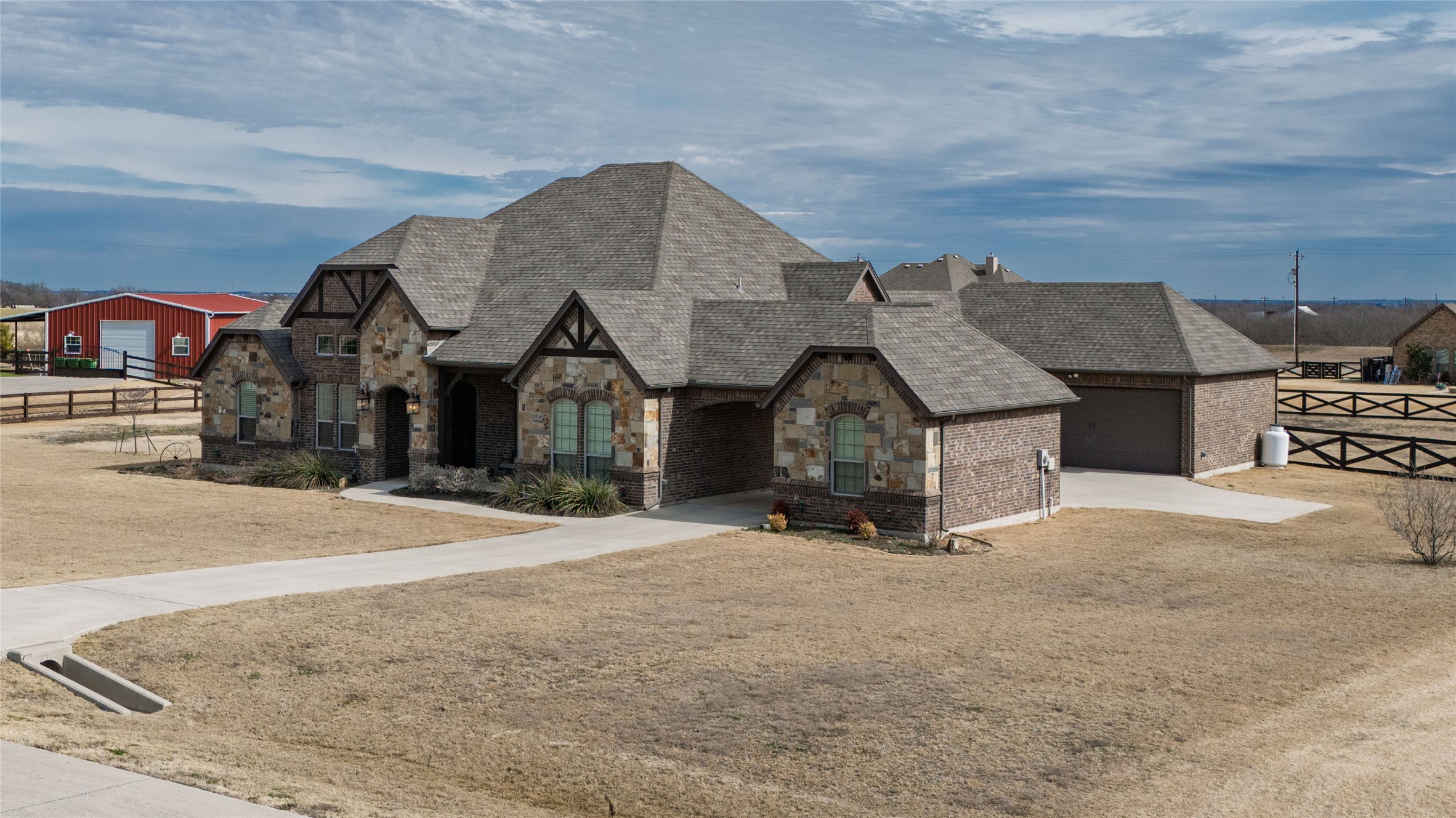 9111 Iron Mountain Trail Justin TX 76247