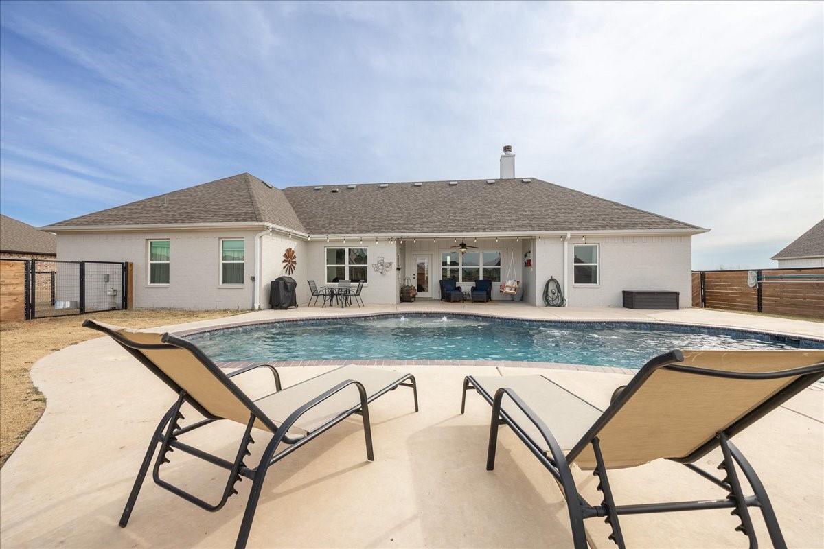 10251 Finch Road Sanger TX 76266