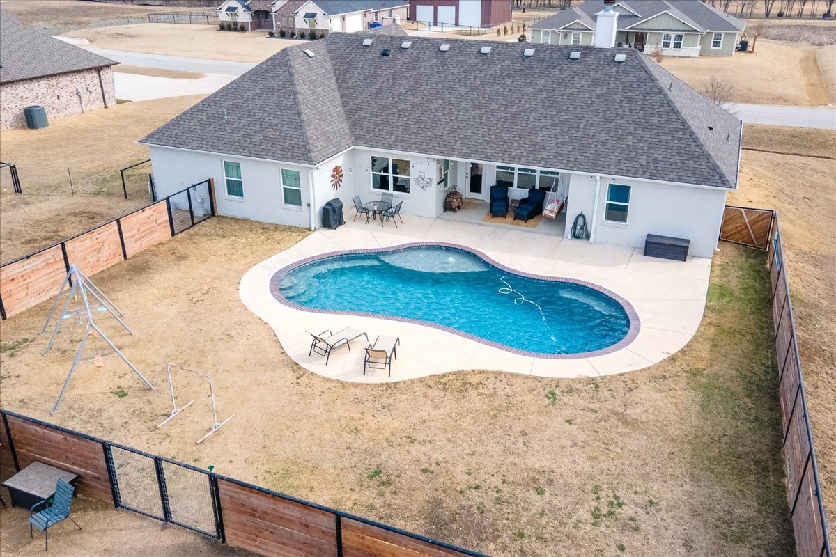 10251 Finch Road Sanger TX 76266