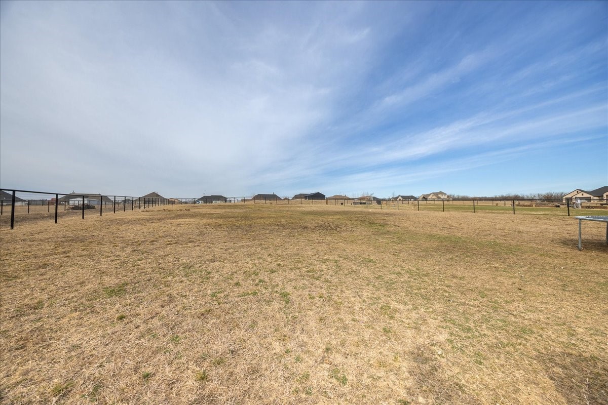 10251 Finch Road Sanger TX 76266