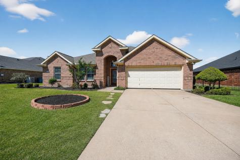 1006 Diane Street Aubrey TX 76227