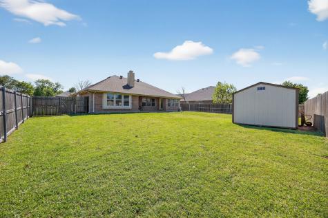 1006 Diane Street Aubrey TX 76227
