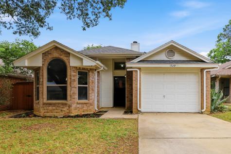 1729 Woodhall Way Fort Worth TX 76134