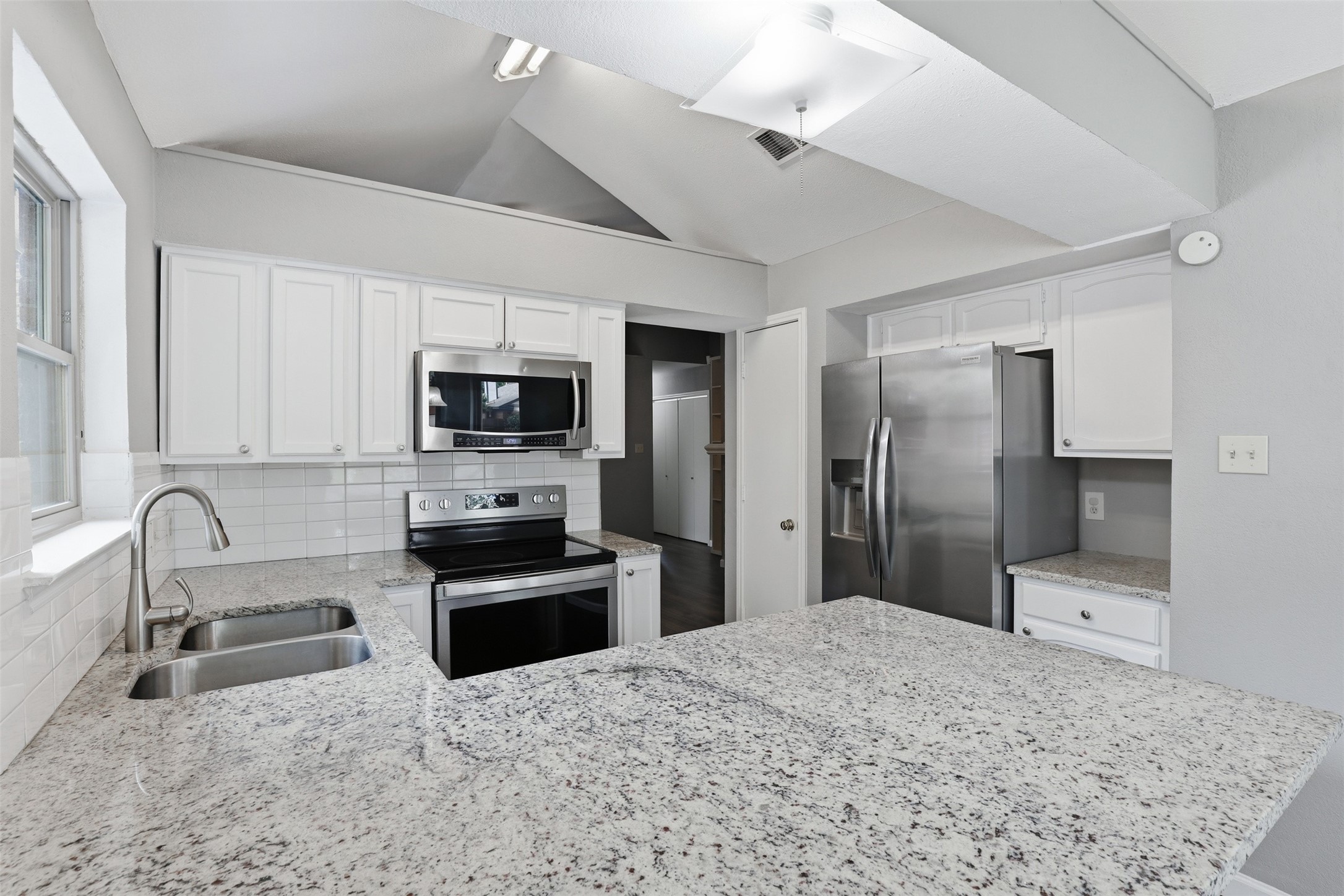 1729 Woodhall Way Fort Worth TX 76134