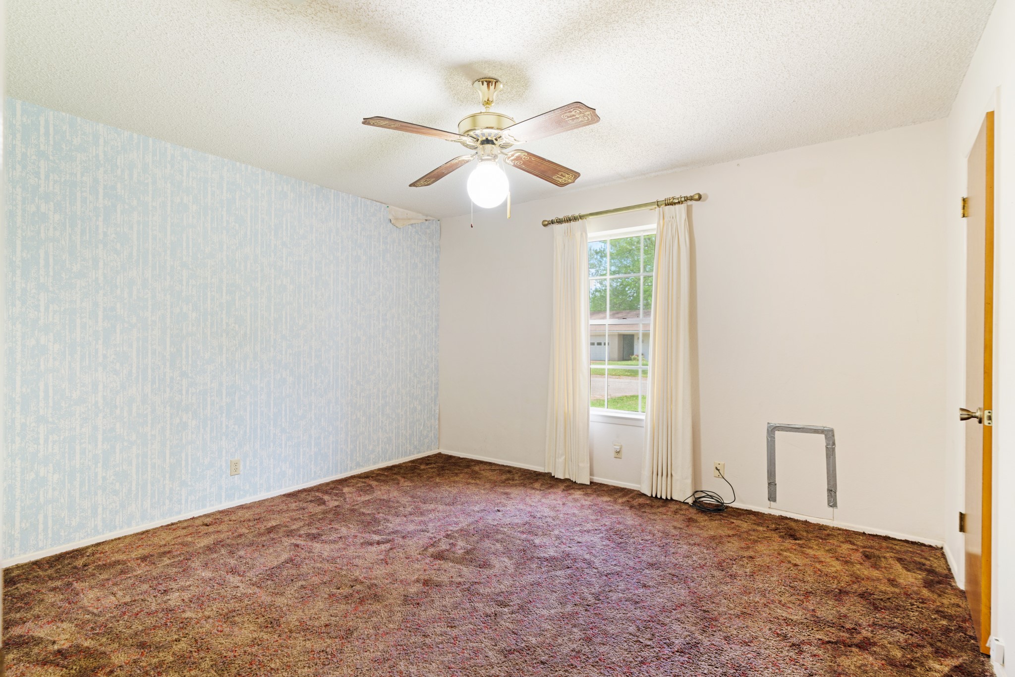315 34th Street NE Paris TX 75460