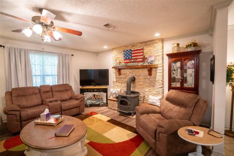 4512 Fm 114 Avery TX 75554