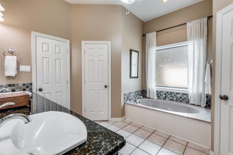 1838 Plum Creek Drive Midlothian TX 76065