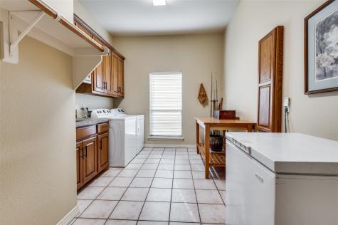 1838 Plum Creek Drive Midlothian TX 76065