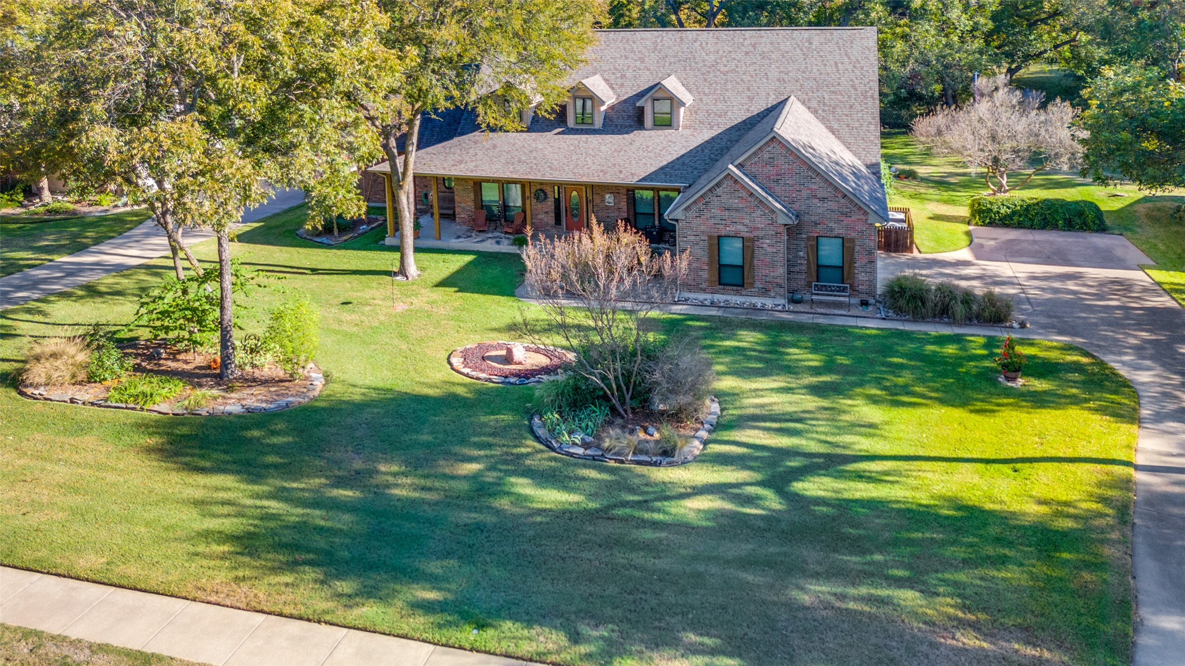 1838 Plum Creek Drive Midlothian TX 76065