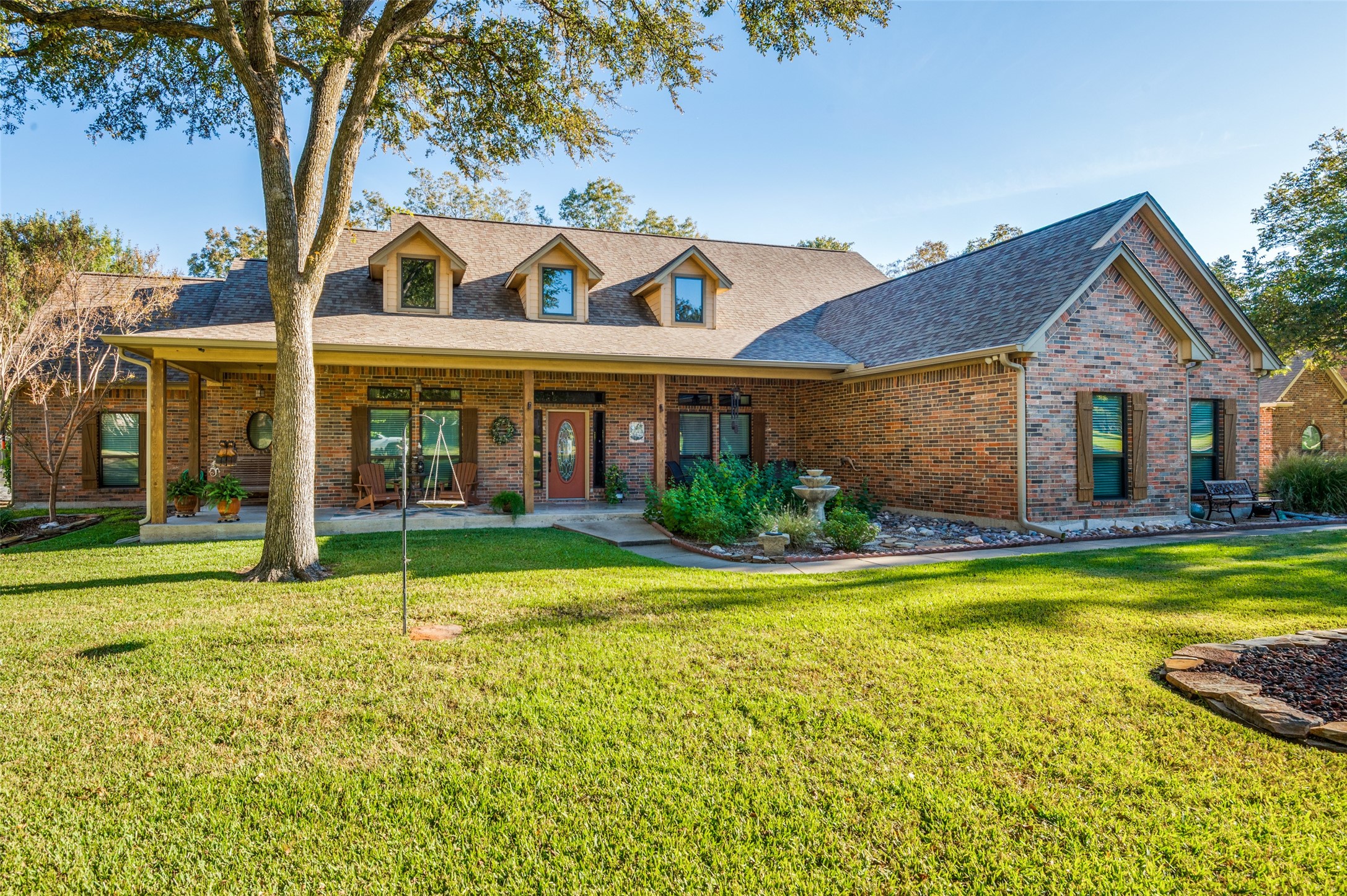 1838 Plum Creek Drive Midlothian TX 76065