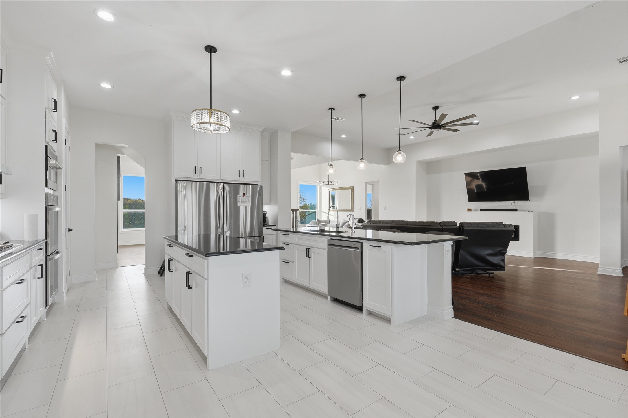 1107 Lily Court Grand Prairie TX 75104