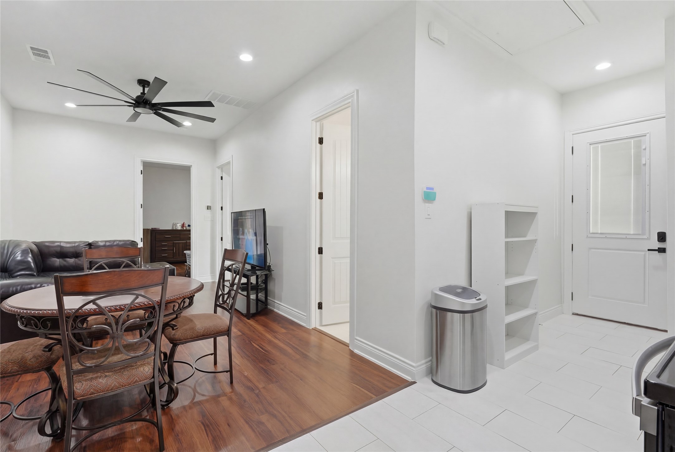 1107 Lily Court Grand Prairie TX 75104