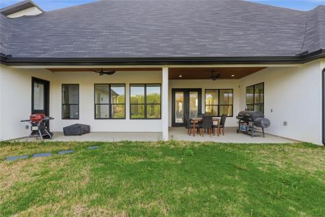 1107 Lily Court Grand Prairie TX 75104