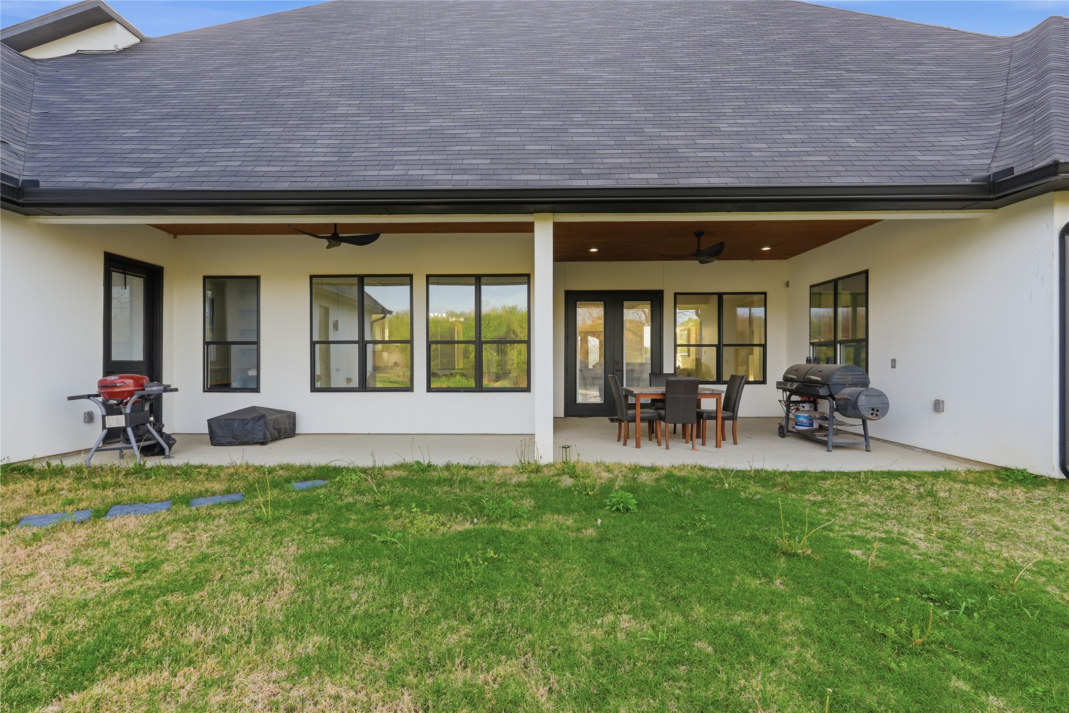 1107 Lily Court Grand Prairie TX 75104