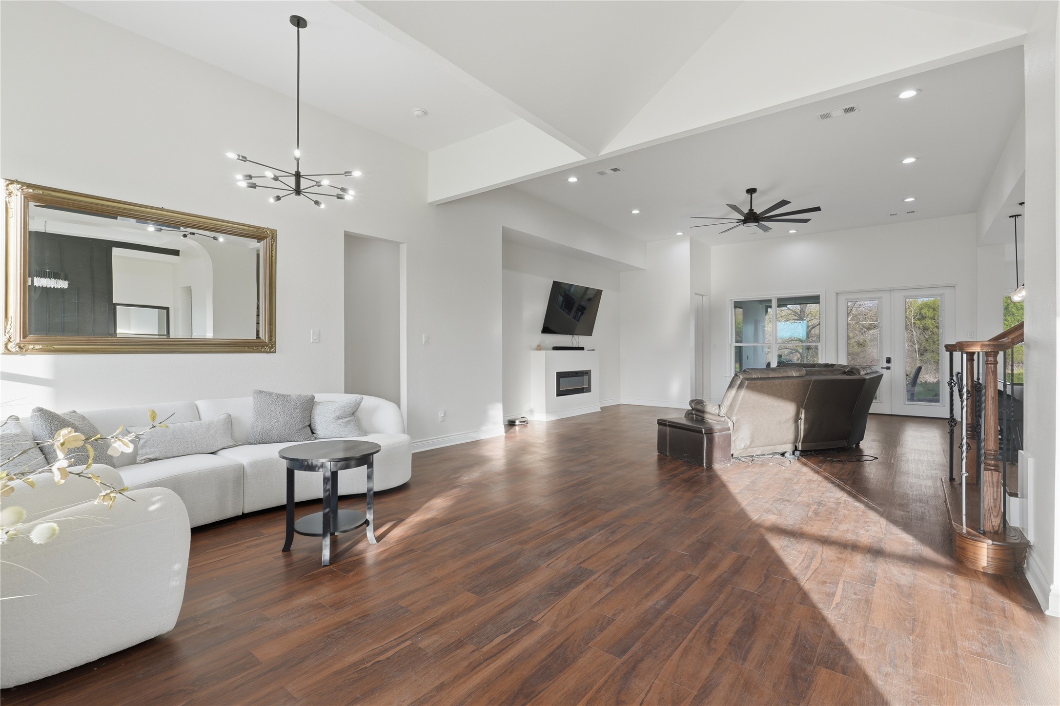 1107 Lily Court Grand Prairie TX 75104