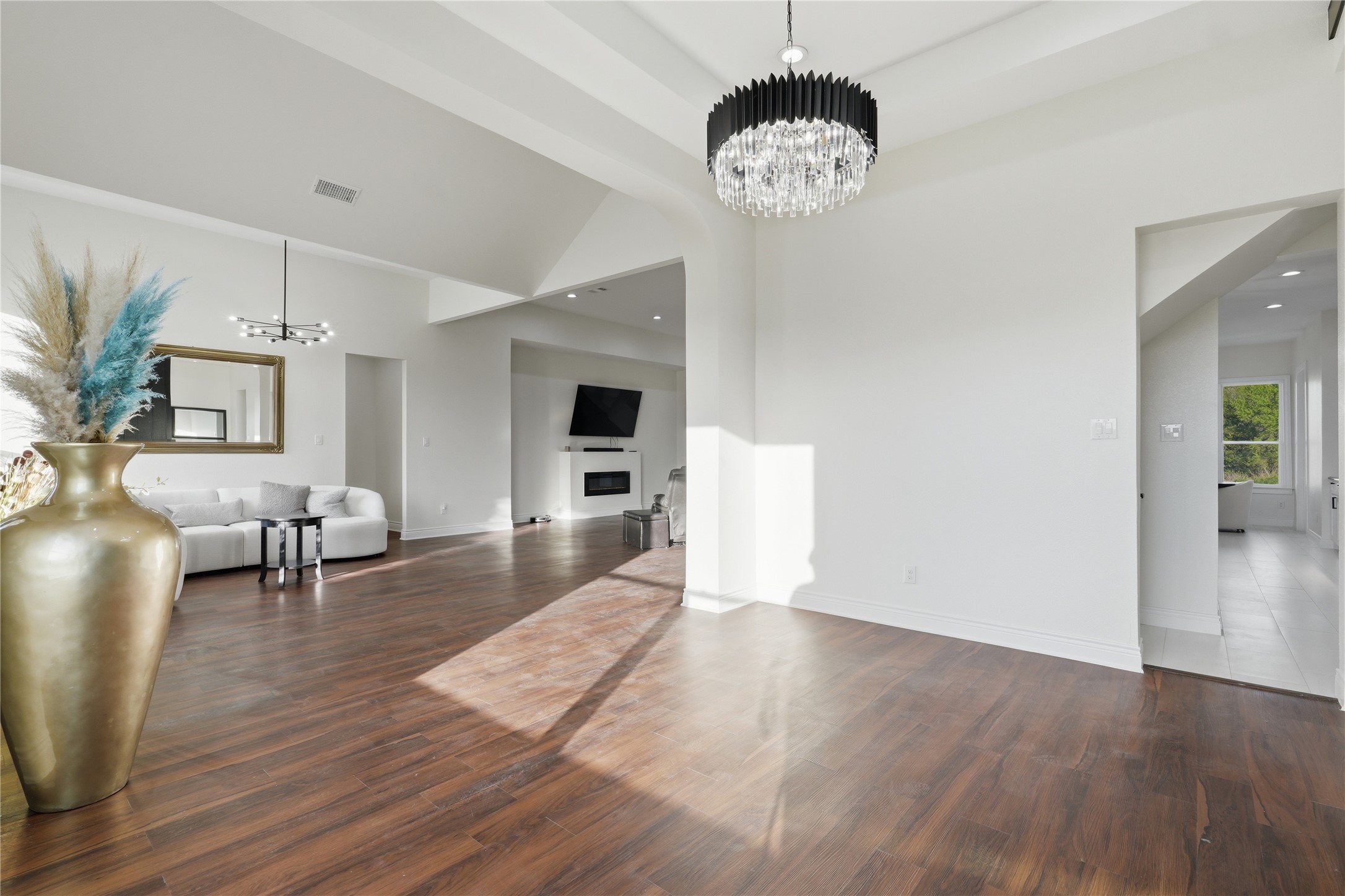 1107 Lily Court Grand Prairie TX 75104