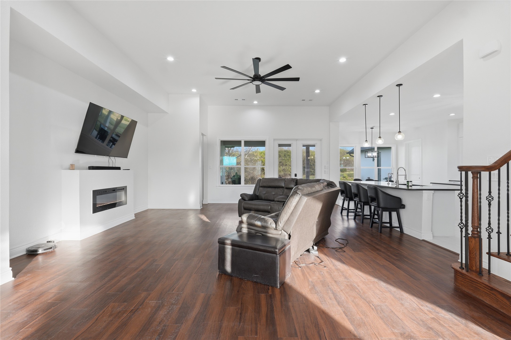 1107 Lily Court Grand Prairie TX 75104