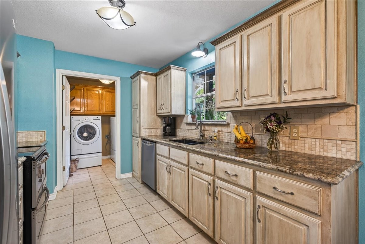 391 Vz County Road 1507 Grand Saline TX 75140