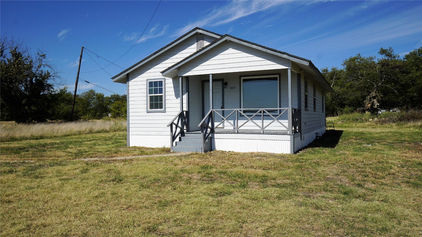 803 E Scott Street Honey Grove TX 75446