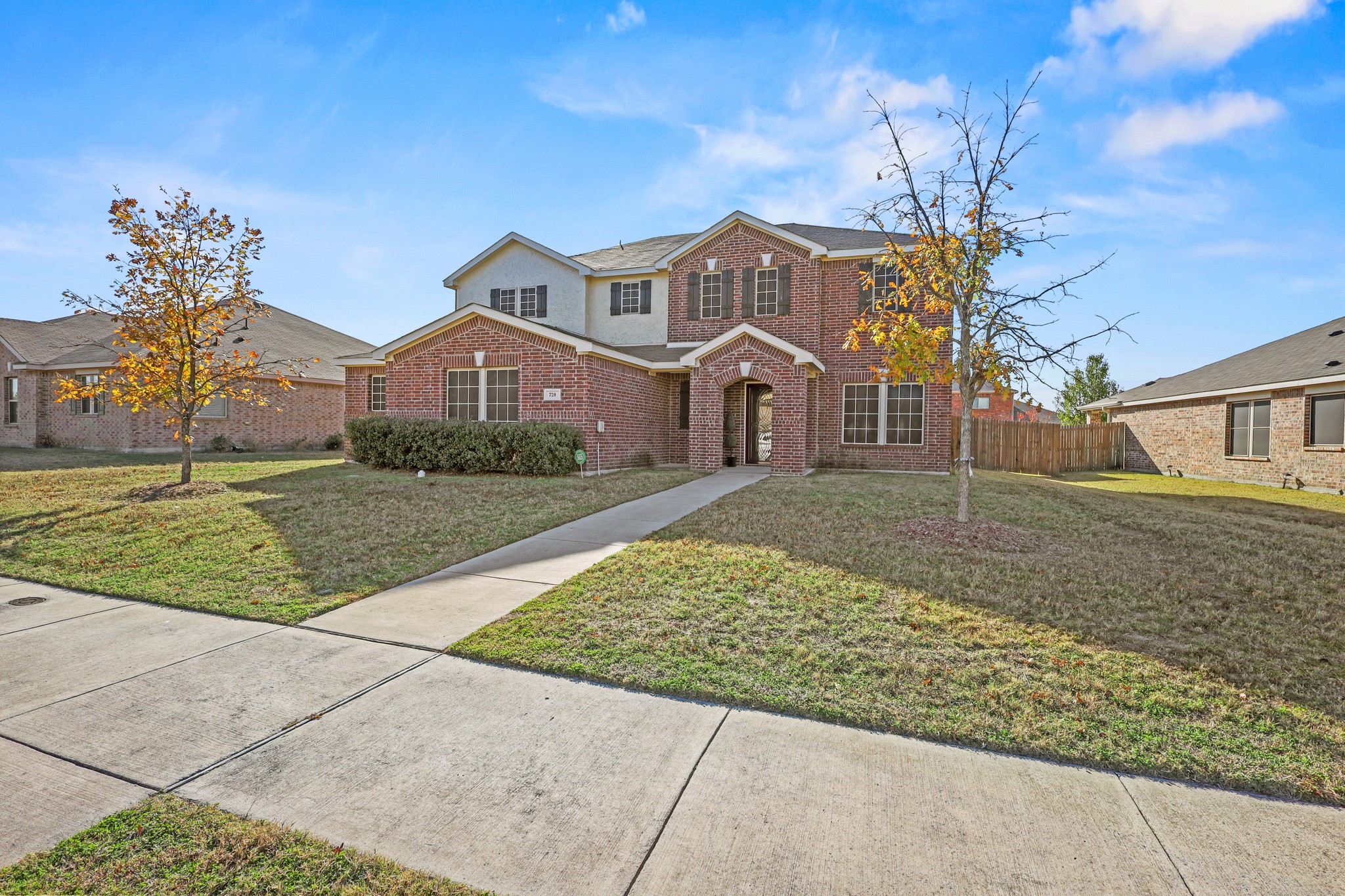 728 Jewelflower Drive Desoto TX 75115
