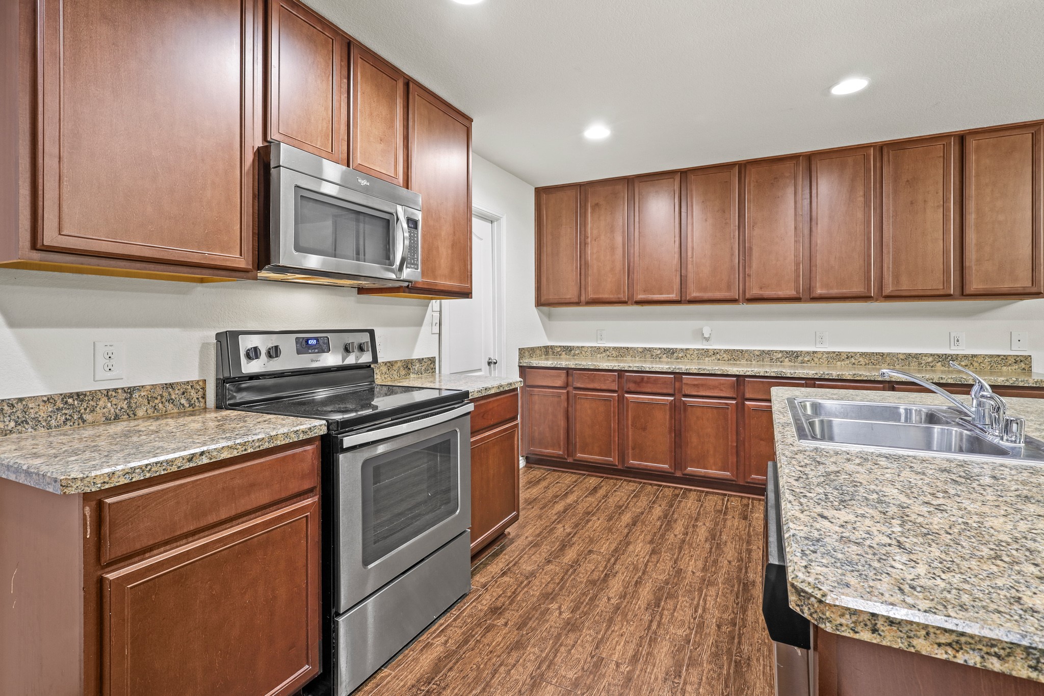 728 Jewelflower Drive Desoto TX 75115