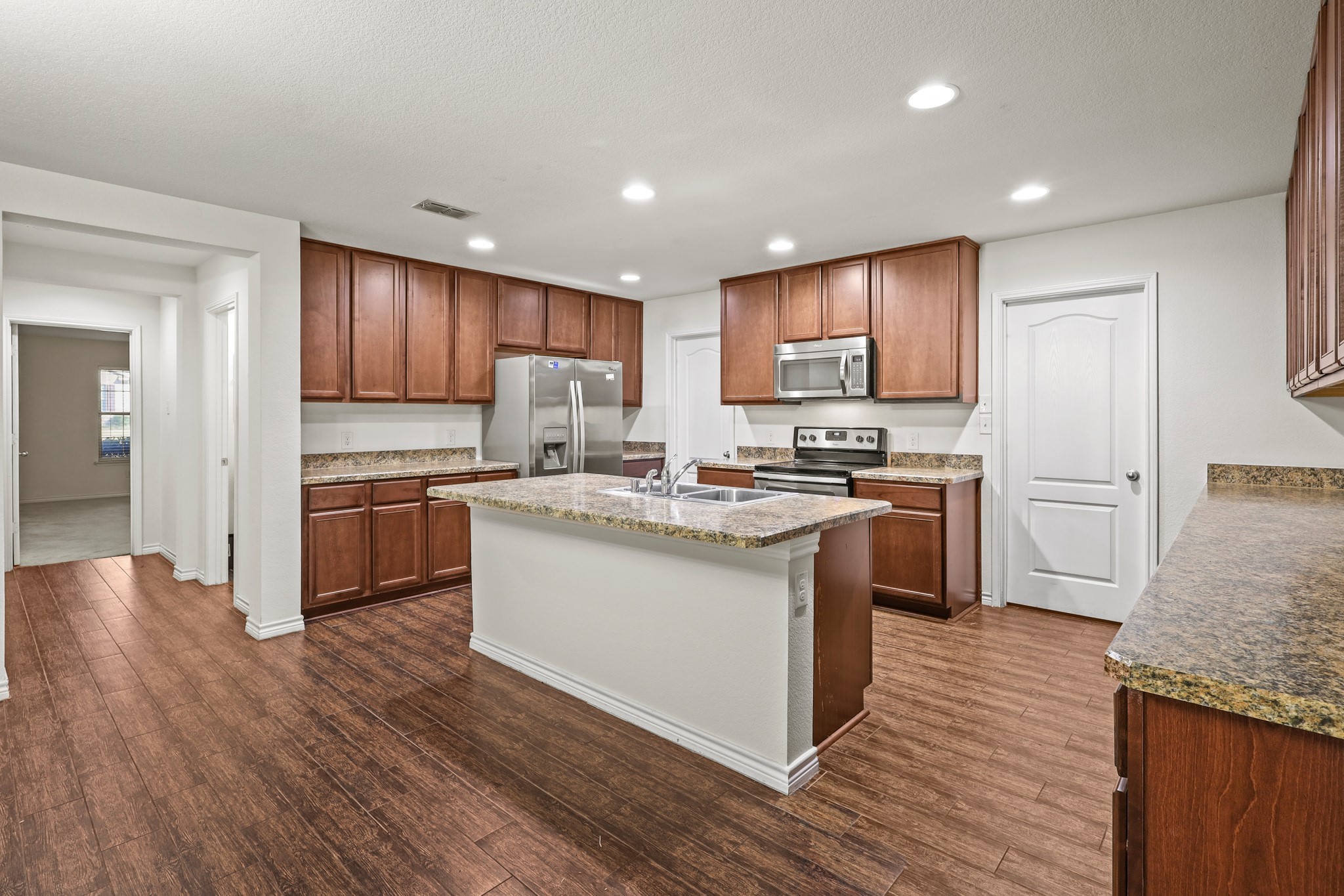 728 Jewelflower Drive Desoto TX 75115