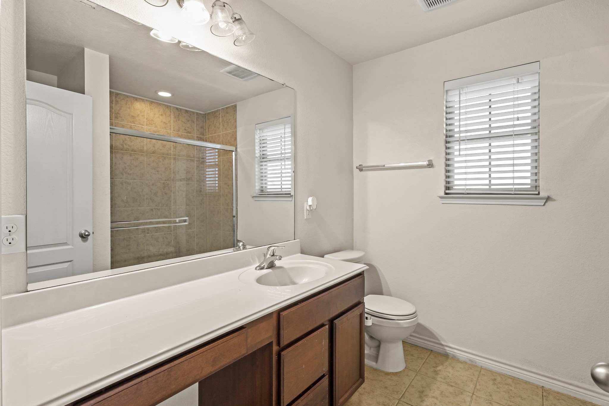 728 Jewelflower Drive Desoto TX 75115