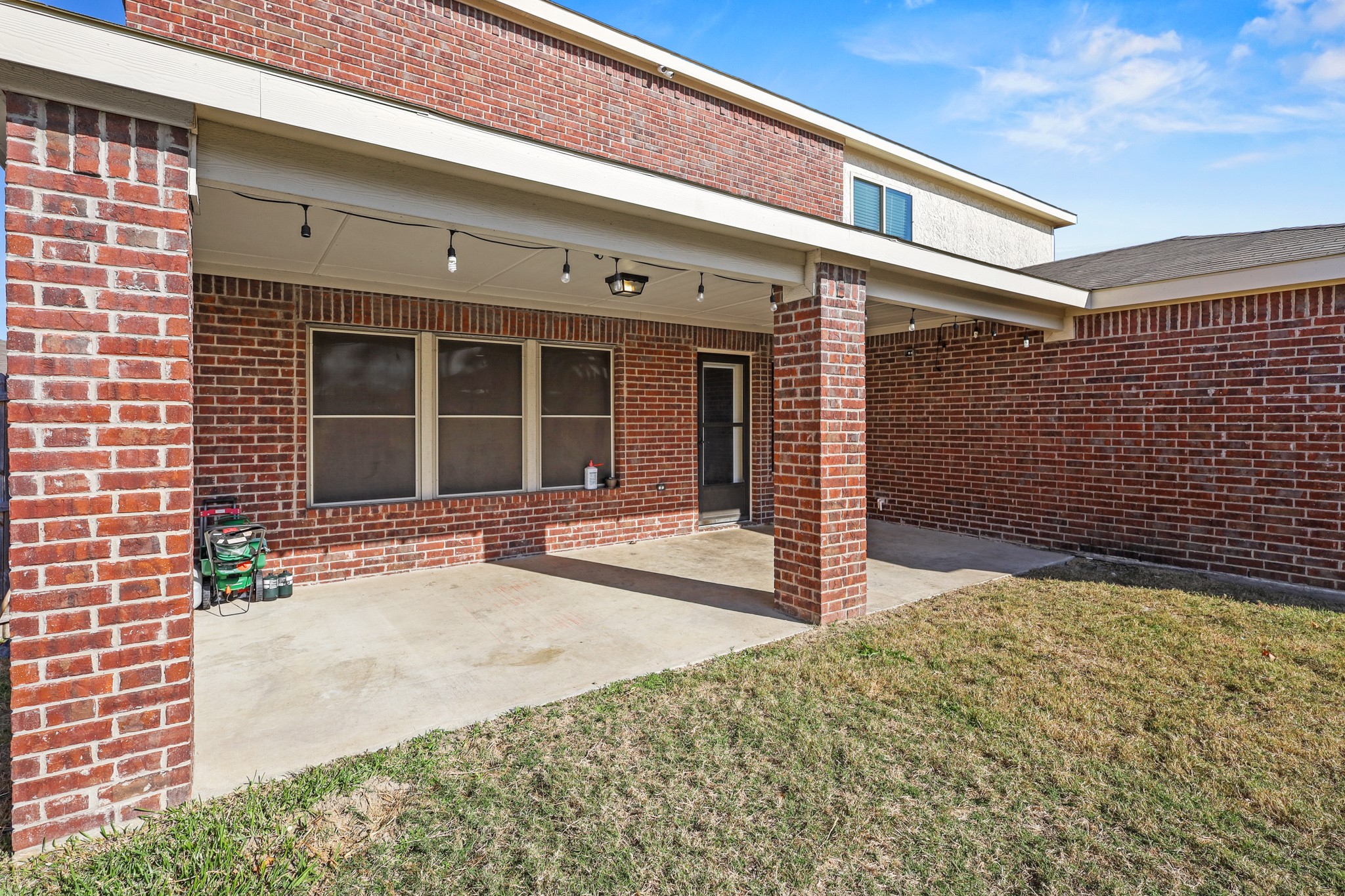 728 Jewelflower Drive Desoto TX 75115