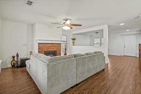 728 Jewelflower Drive Desoto TX 75115
