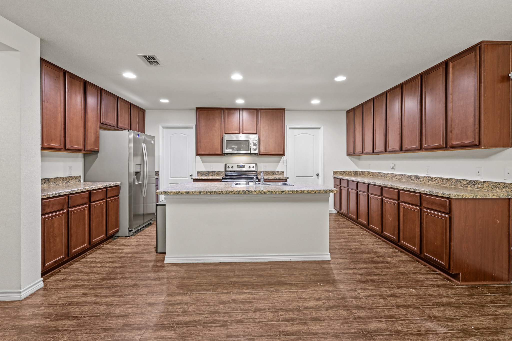 728 Jewelflower Drive Desoto TX 75115