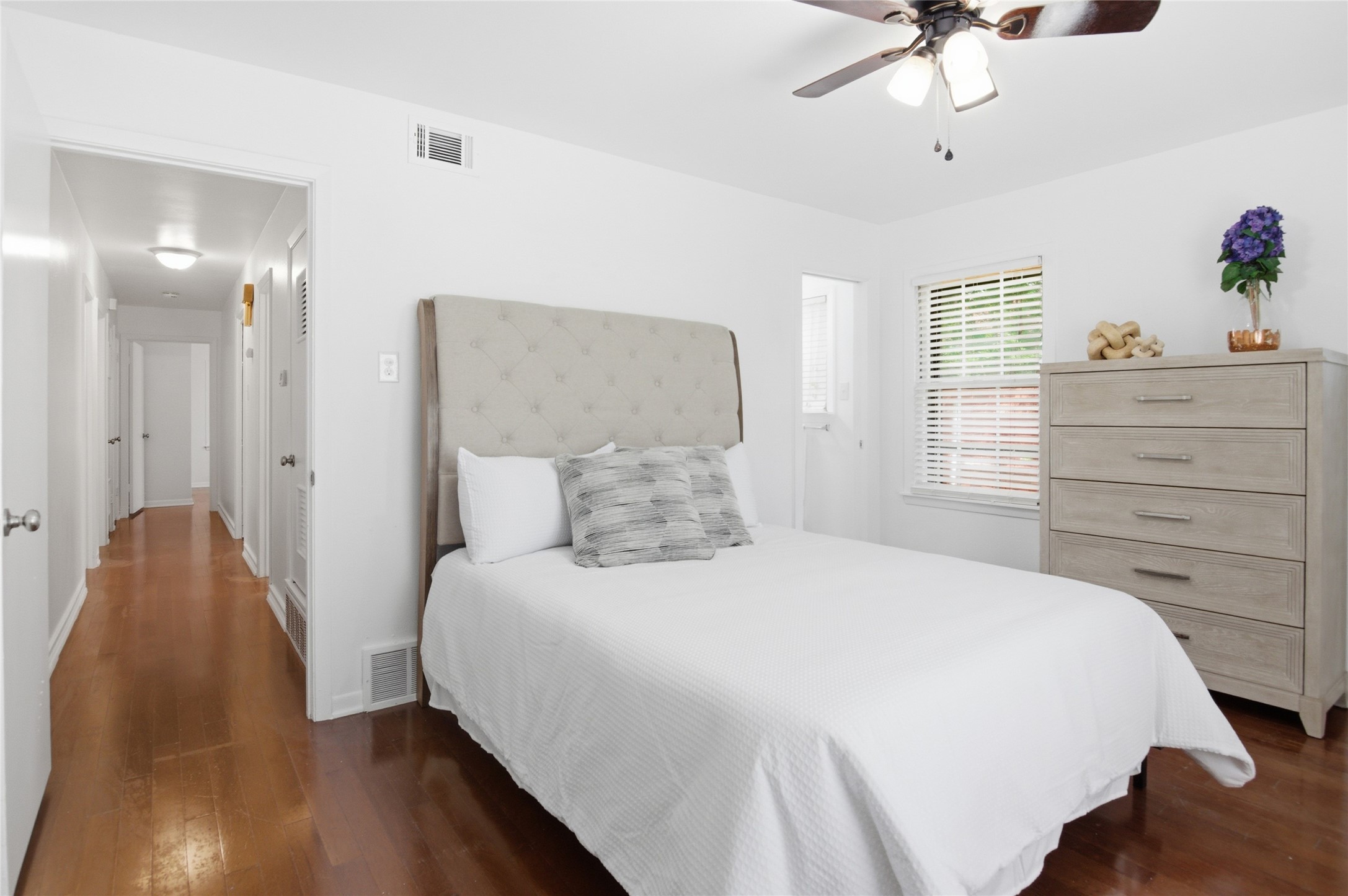 4216 Selkirk Drive W Fort Worth TX 76109